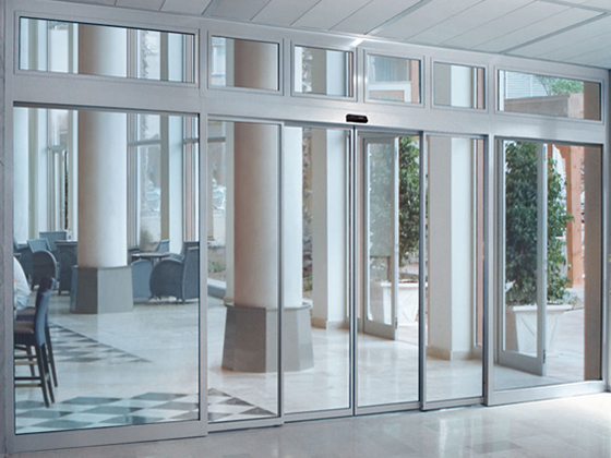 Juego de puertas correderas autom&aacute;ticas